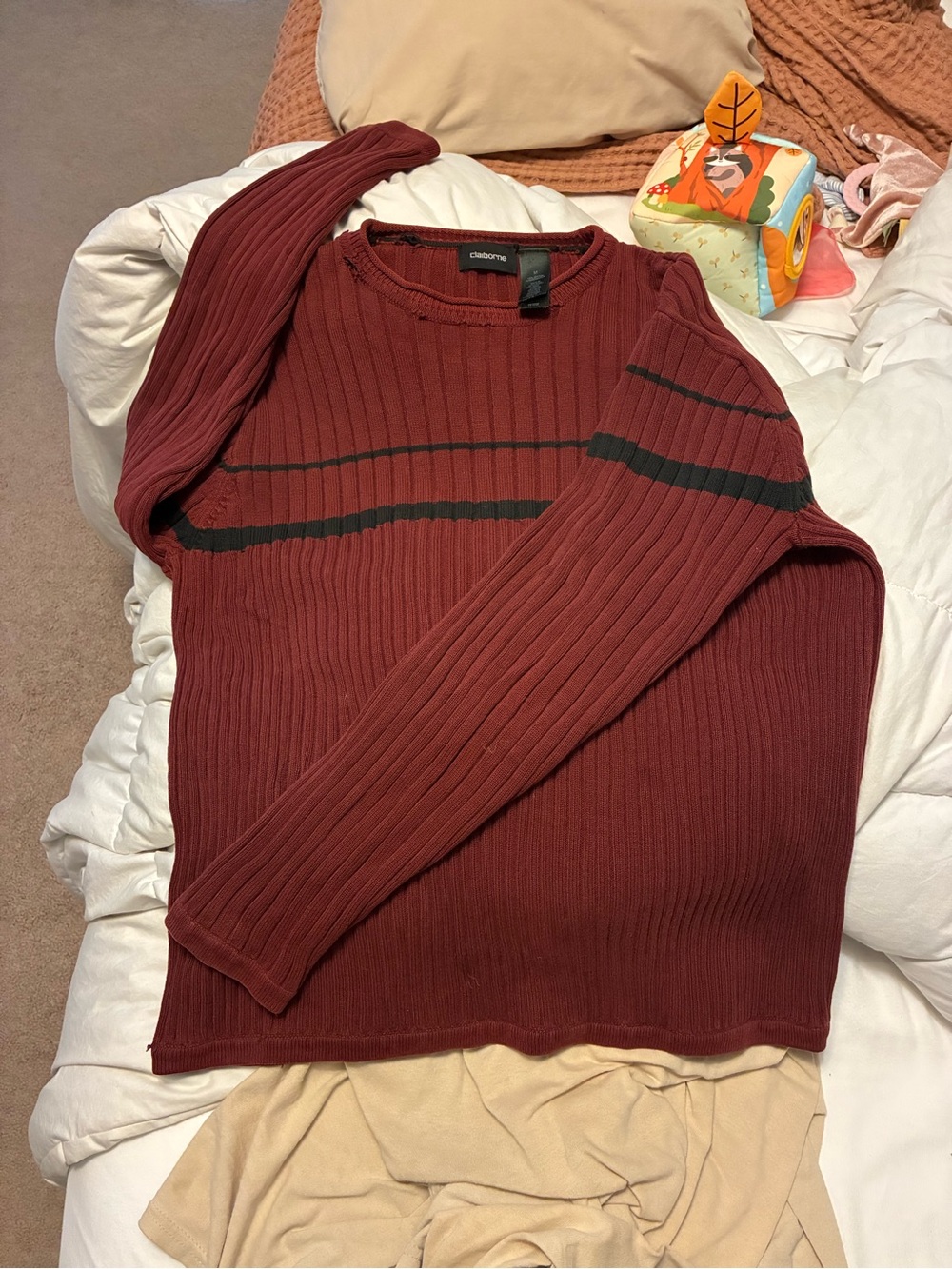 Claiborne Men's Burgundy Ribbed Crewneck Sweater with Black Stripes